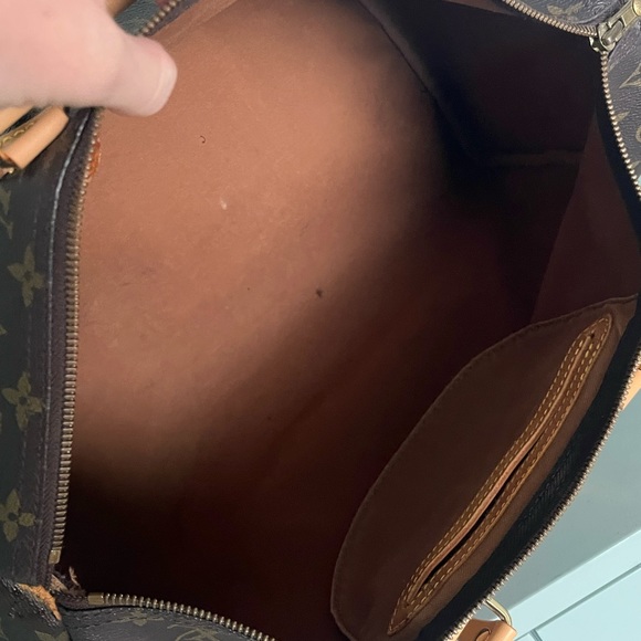 Louis Vuitton Speedy 40 Monogram Canvas Duffle Bag 8906MB date code - Picture 10 of 16